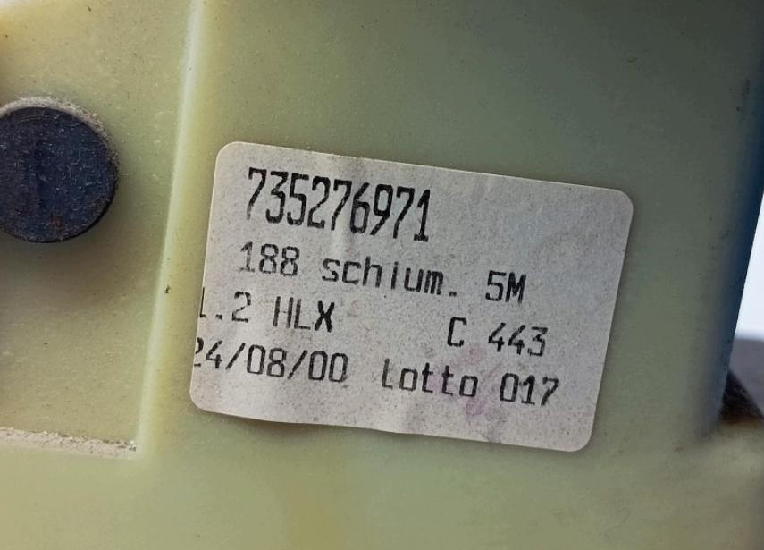 Fiat Punto II 1999-2010 hatchback 1.2 16v petrol MT 59 kW 2002  Rýchlostná páka (kulisa) 735276971
