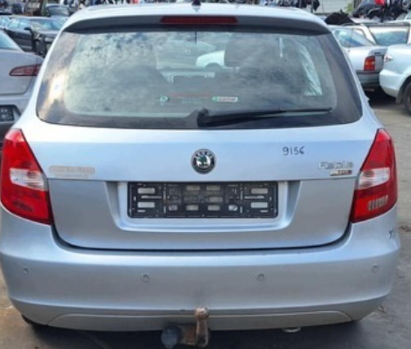 Skoda Fabia II 2007-2014 hatchback Kapota zadná (kufor) 9156 8E8E