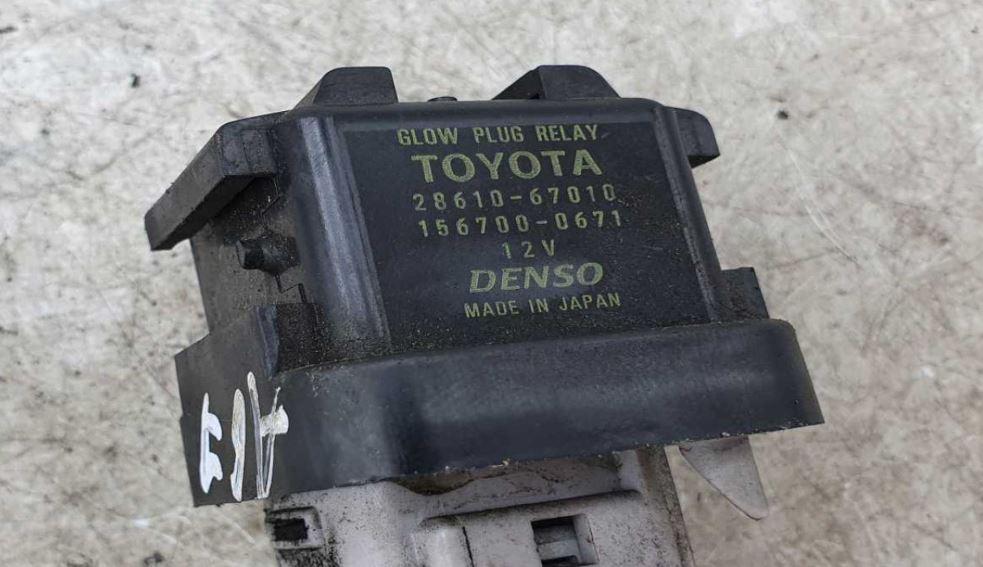 Toyota Auris II 2012-2018 combi 1.4 D4D diesel MT 66 kW 2015  Relé 2860126030 1567003600