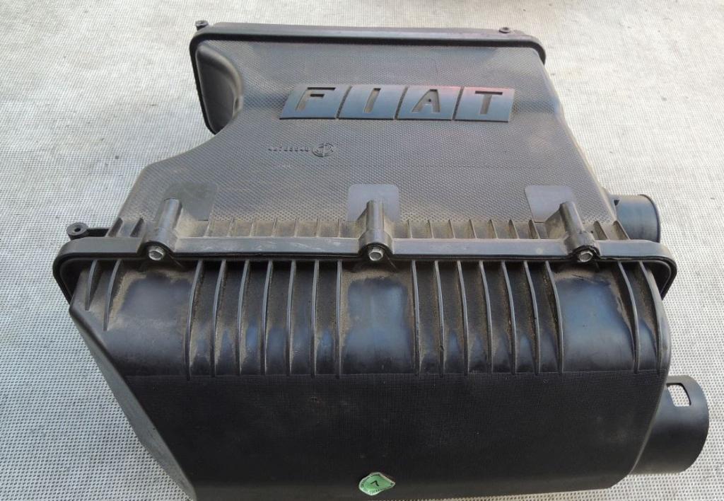 Fiat Bravo II 2007-2014 hatchback 1.4 16v petrol MT 66 kW 2008  Obal vzduchového filtra 46783548