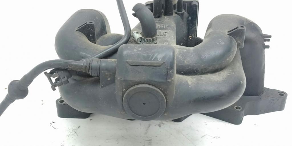 Ford Focus Mk1 1998-2004 hatchback 1.8 16v petrol MT 85 kW 2000  Sacie potrubie 988F9424KB