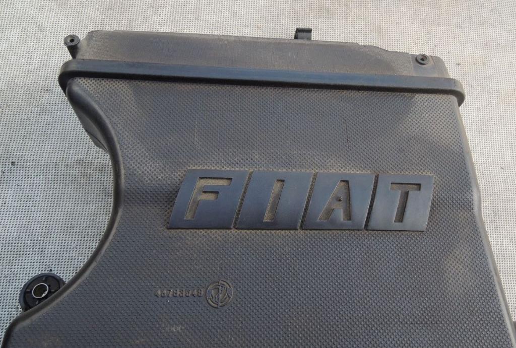 Fiat Bravo II 2007-2014 hatchback 1.4 16v petrol MT 66 kW 2008  Obal vzduchového filtra 46783548