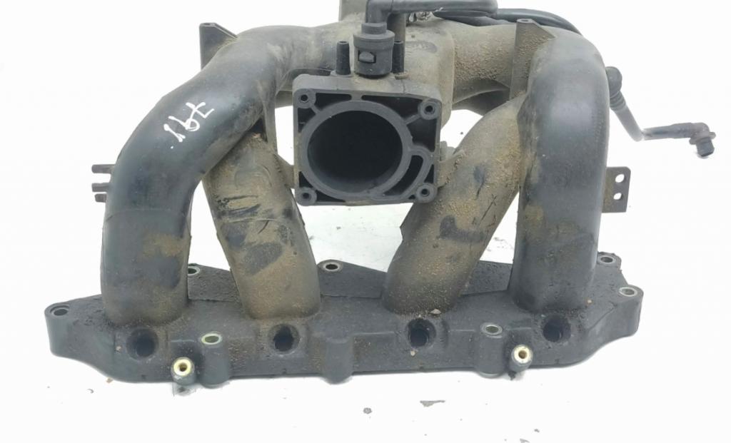 Ford Focus Mk1 1998-2004 hatchback 1.8 16v petrol MT 85 kW 2000  Sacie potrubie 988F9424KB