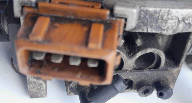 Volkswagen Golf III 1991-1998 hatchback 1.4 petrol MT 44 kW 1996  Karburátor 3435201569 0132008600 0438201105