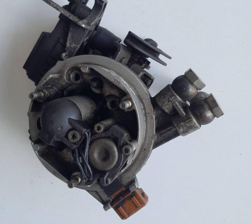 Volkswagen Golf III 1991-1998 hatchback 1.4 petrol MT 44 kW 1996  Karburátor 3435201569 0132008600 0438201105