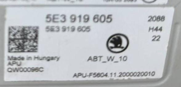 Skoda Octavia IV 2020- hatchback Displej 5E3919605