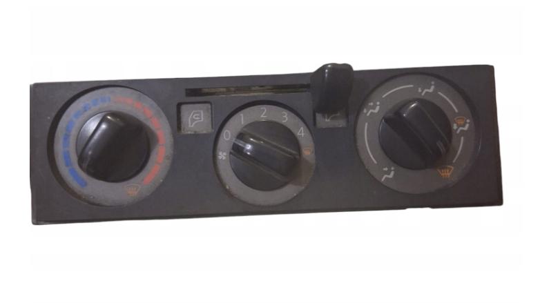 Renault Maxity 2007- Panel kúrenia/klimatizácie