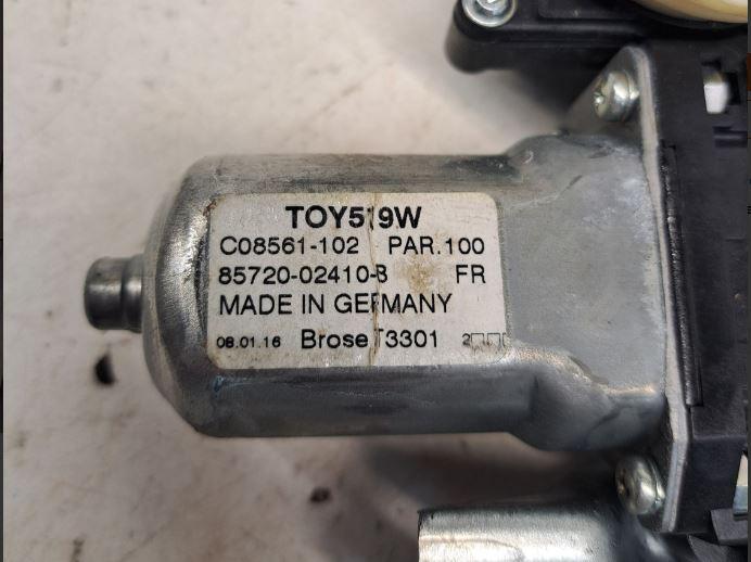 Toyota Auris II 2012-2018 hatchback 1.4 D4D diesel MT 66 kW 2014 Mechanizmus stieračov predný ľavý 8570202020 8572002410