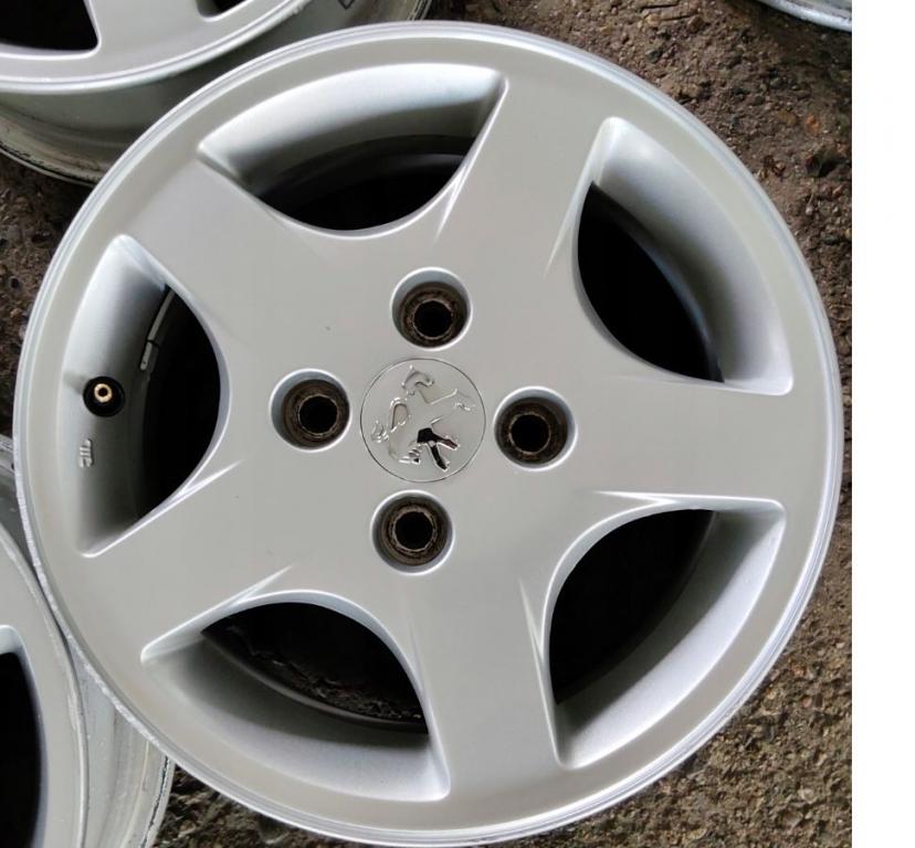 Peugeot 206 hatchback 1.4 petrol MT 55 kW 2000  Hliníkový disk 14 5,5J 4X108 ET34