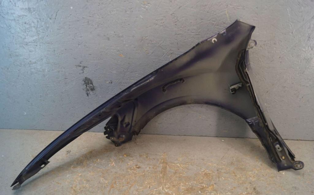 Mazda 6 II GH 2007-2012 hatchback 2.0 CITD diesel MT 103 kW 2008  Blatník predný pravý B3479