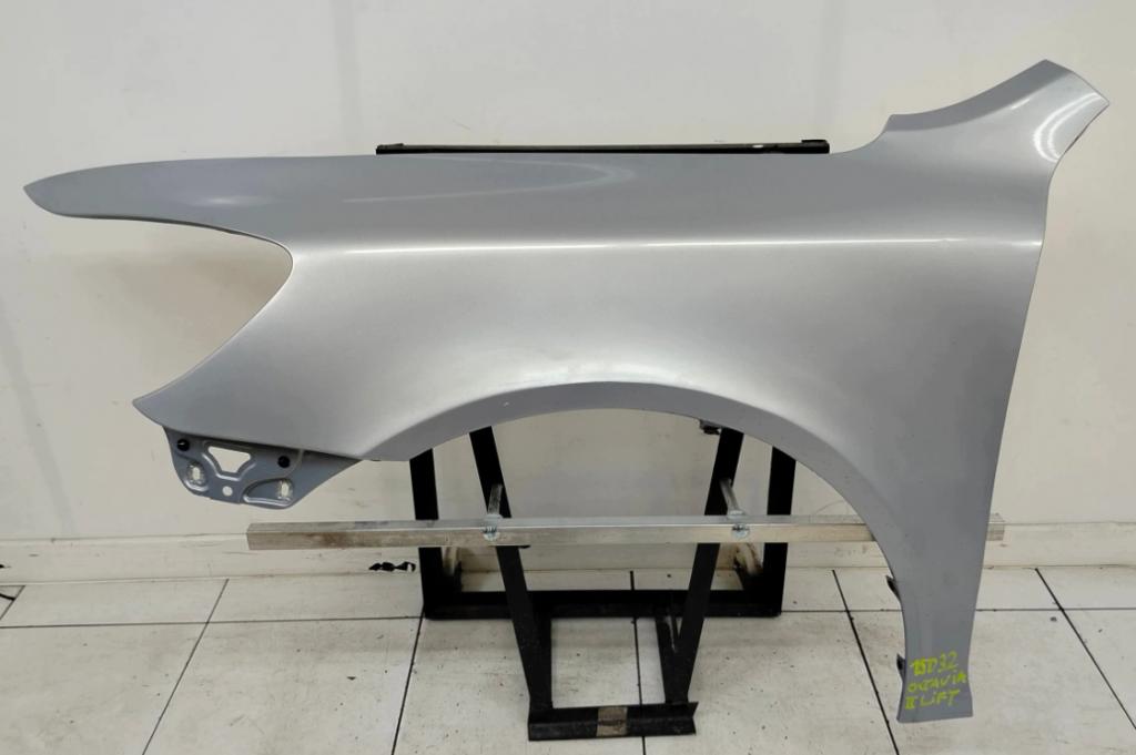 Skoda Octavia II 2008-2013 combi Blatník predný ľavý LF8K 9452 3U3U