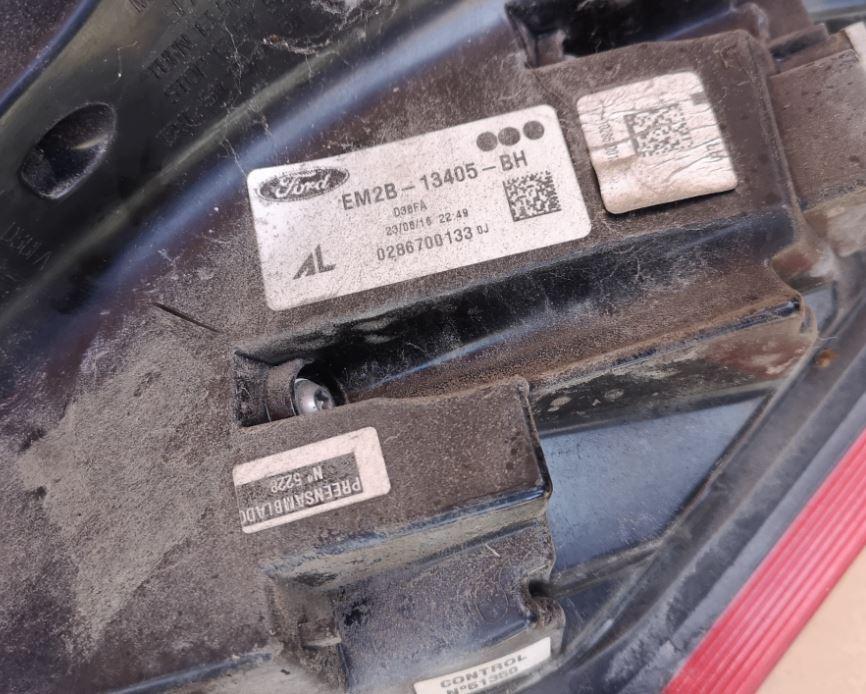 Ford S-Max Mk2 II Svetlo zadné ľavé EM2B-13405-BH