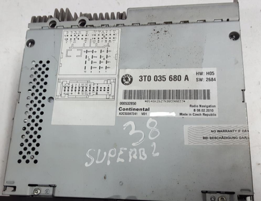 Skoda Superb II 2008-2015 sedan GPS navigácia 3T0035680A