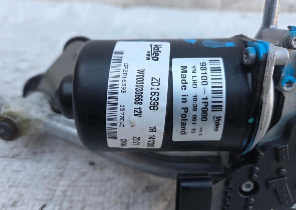 Hyundai ix20 2010-2019 hatchback 1.4 16v petrol MT 66.2 kW 2010  Mechanizmus stieračov predný 98100-1P000