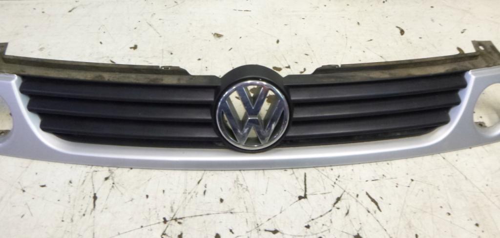 Volkswagen Lupo hatchback Mriežka predná (maska chladiča) 6X0853661B