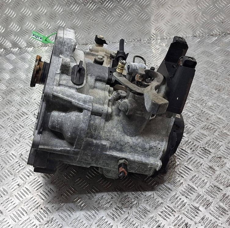 Skoda Fabia II 2007-2014 hatchback 1.4 TDI diesel MT 51 kW 2007 Prevodovka JQM - - - poškodeny zadny kryt ---