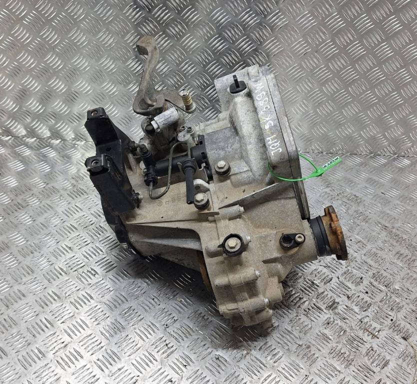 Skoda Fabia II 2007-2014 hatchback 1.4 TDI diesel MT 51 kW 2007 Prevodovka JQM - - - poškodeny zadny kryt ---