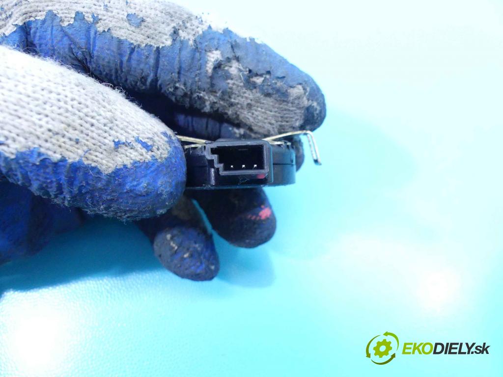 Ford Focus Mk4 2018- 1.5 T 150 HP manual 110 kW 1496 cm3 5- snímač déšť: G3GT-17D547-BB (Snímače dažďa)