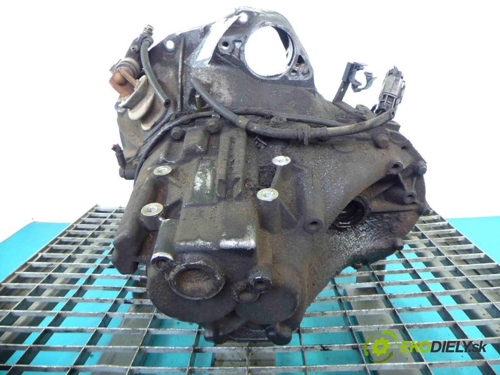 Nissan Almera tino 2.2 td 114 HP manual 84 kW 2184 cm3 5- prevodovka stupeň,rýchlosť manual YD