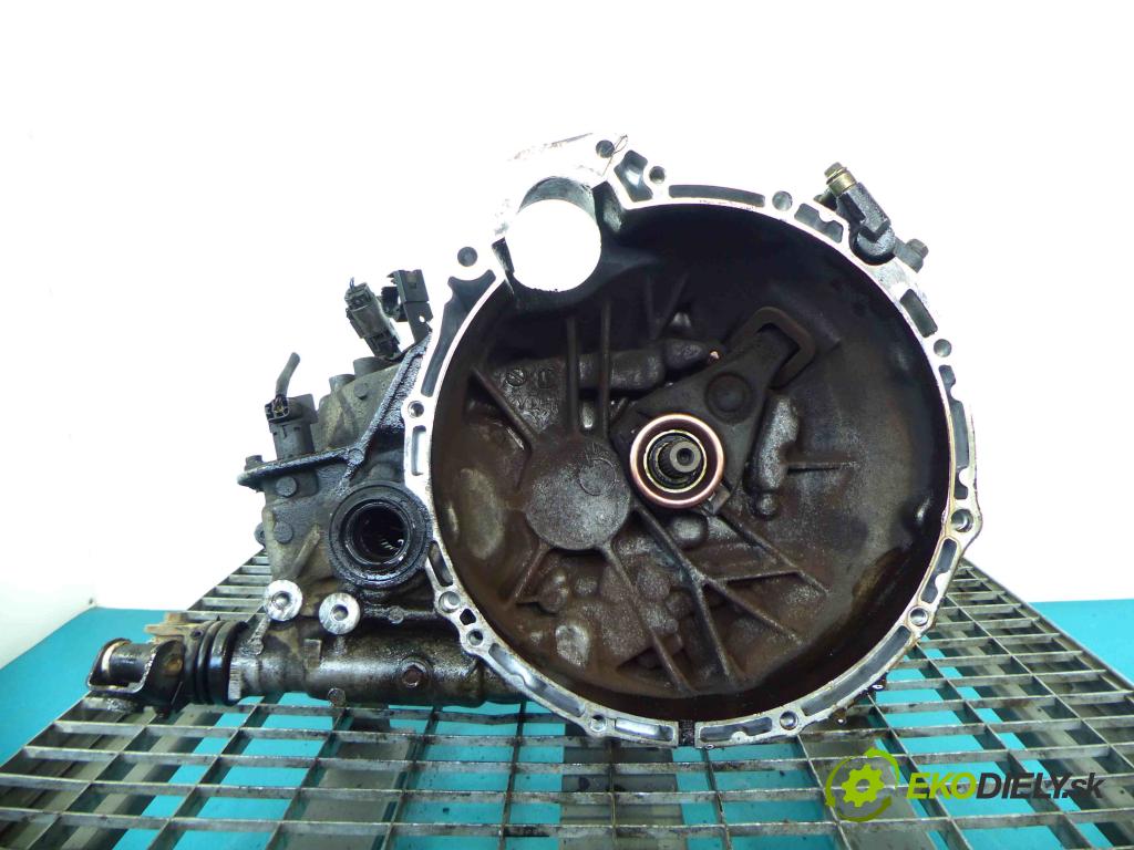 Nissan Almera tino 2.2 td 114 HP manual 84 kW 2184 cm3 5- prevodovka stupeň,rýchlosť manual YD