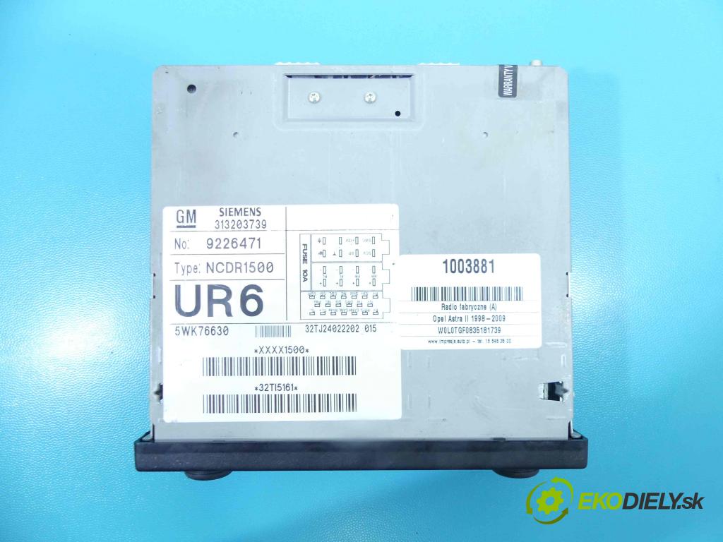Opel Astra II 1998-2009 1.8 16v 125 hp manual 92 kW 1796 cm3 3- Radio továrna: 9226471