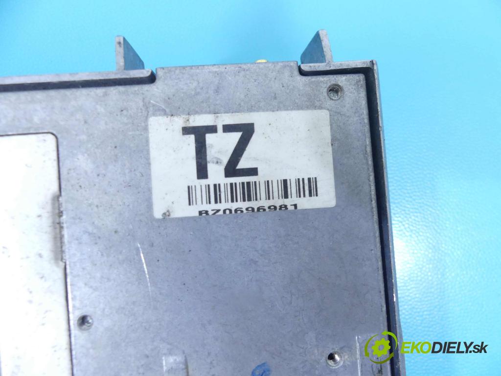 Opel Astra II 1998-2009 1.8 16v 125 HP manual 92 kW 1796 cm3 3- Telefon: 24459506 (Audio zariadenia)