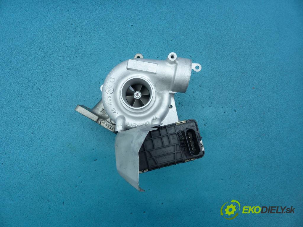 Mercedes S W220 1998-2005 4.0 CDI V8 250 HP automatic 184 kW 3996 cm3 4- turbodúchadlo, turbo 724495-2 (Turbodúchadlá (kompletné))