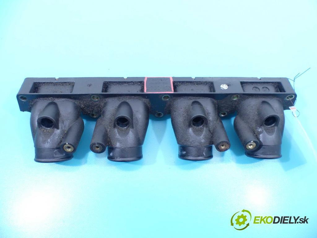 Audi A4 B6 2000-2004 2.0 20v 131 HP automatic 96 kW 1984 cm3 4- zvod nasávací 06B133216G (Sacie potrubia)