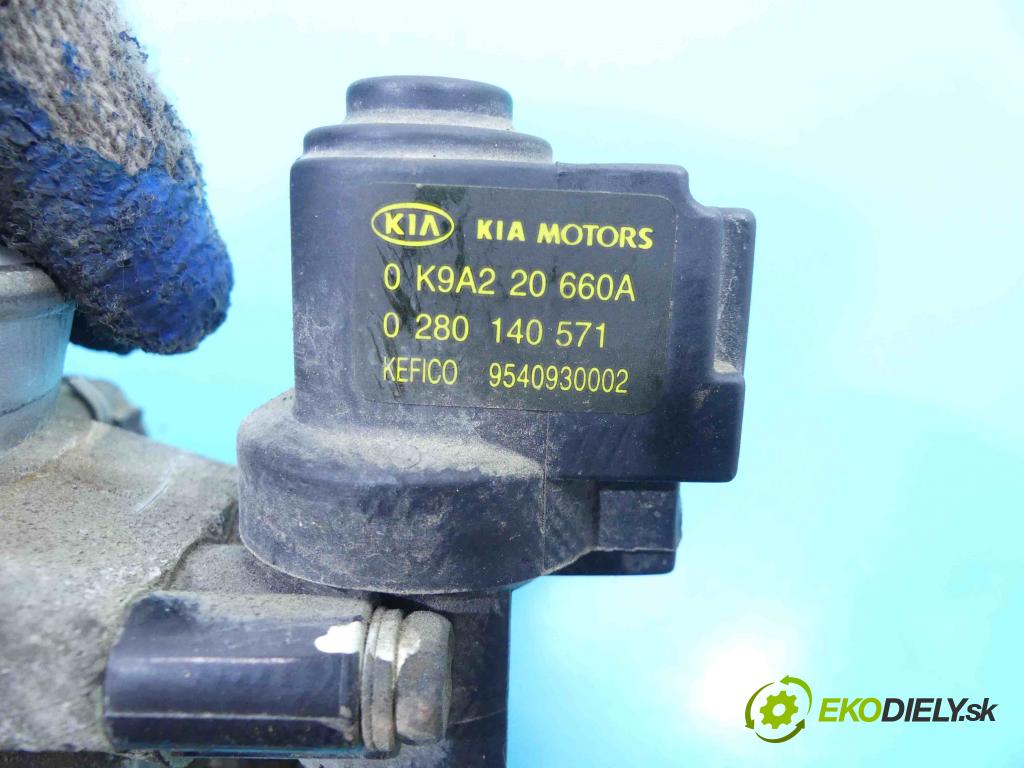 Kia Rio I 1999-2005 1.3 82 hp manual 60 kW 1343 cm3 4- škrticí klapka 9600930007 (Škrticí klapky)