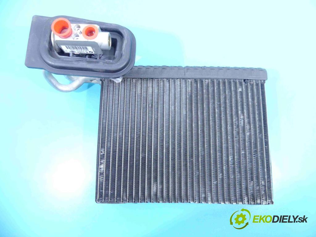 Bmw X5 E70 2006-2013 3.0d 306KM automatic 225 kW 2993 cm3 5- radiator 9187630 (Radiátory kúrenia)