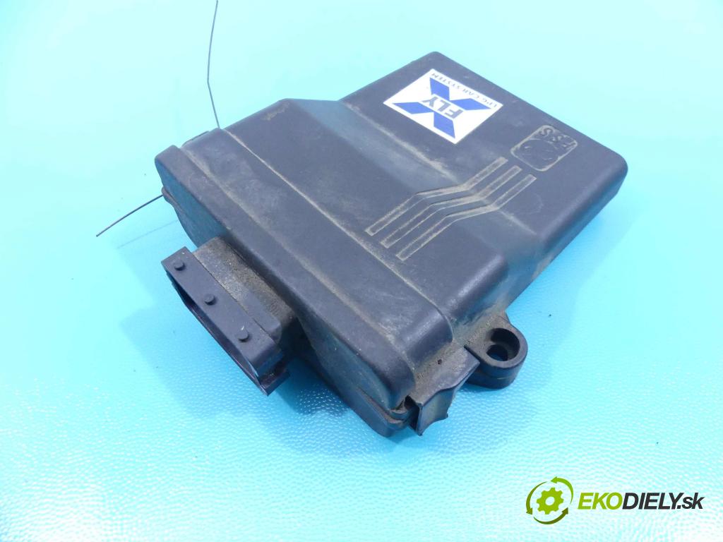 Renault Laguna I 1994-2001 2.0b 140 HP manual 103 kW 1984 cm3 5- modul riadiaca jednotka E367R011002 (Ostatné)