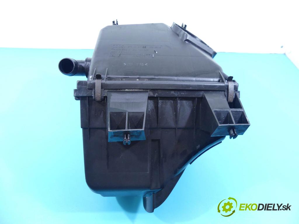 Audi A6 C5 1997-2004 193 hp manual 142 kW 2771 cm3 5- obal filtra vzduchu 078133837BD (Kryty filtrů)