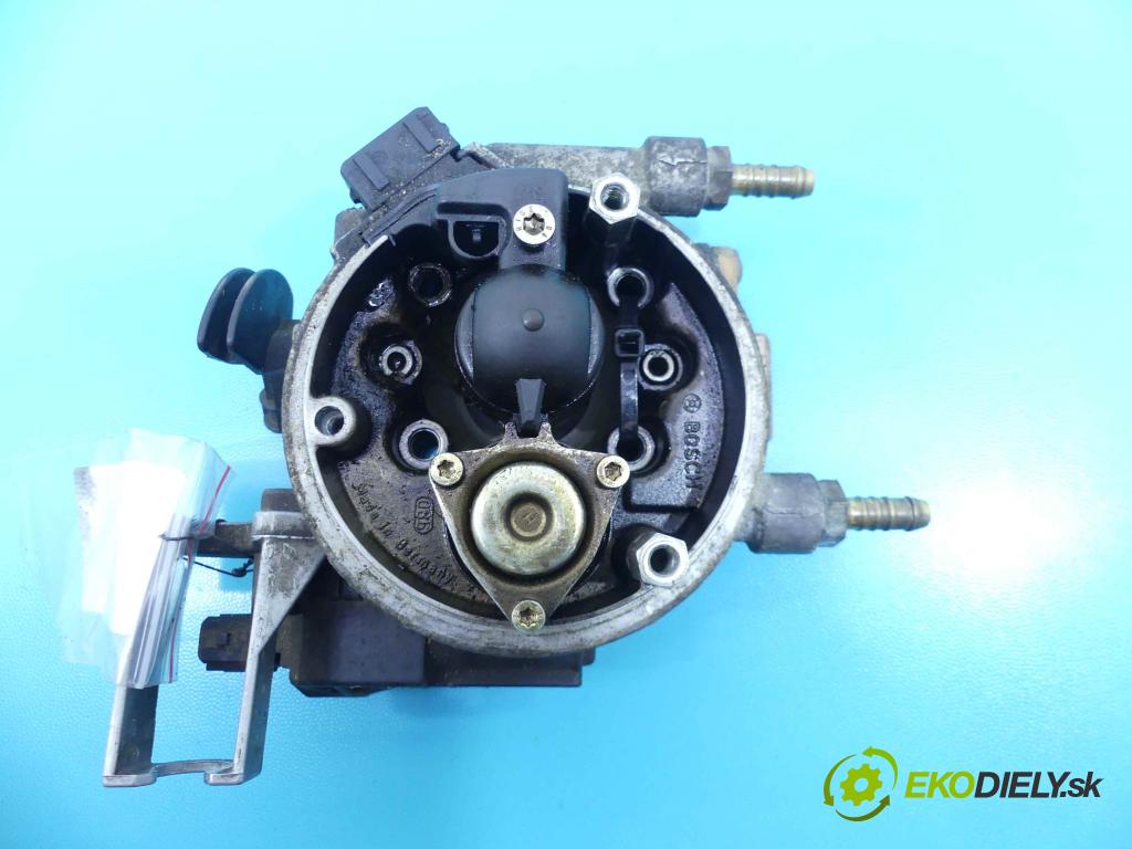 Vw Golf III 1991-1998 1.6 75 HP manual 55 kW 1598 cm3 5- vstrekovač 0438201502 (Karburátory)