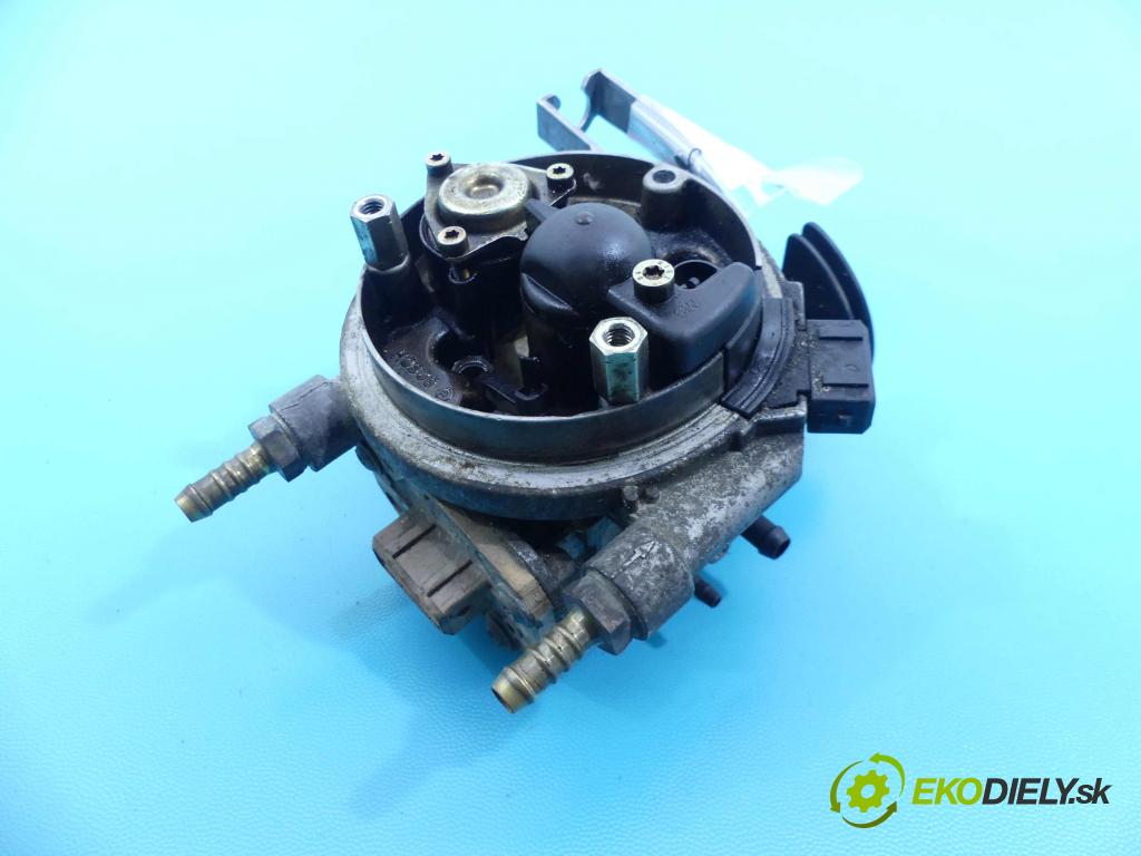 Vw Golf III 1991-1998 1.6 75 HP manual 55 kW 1598 cm3 5- vstrekovač 0438201502 (Karburátory)