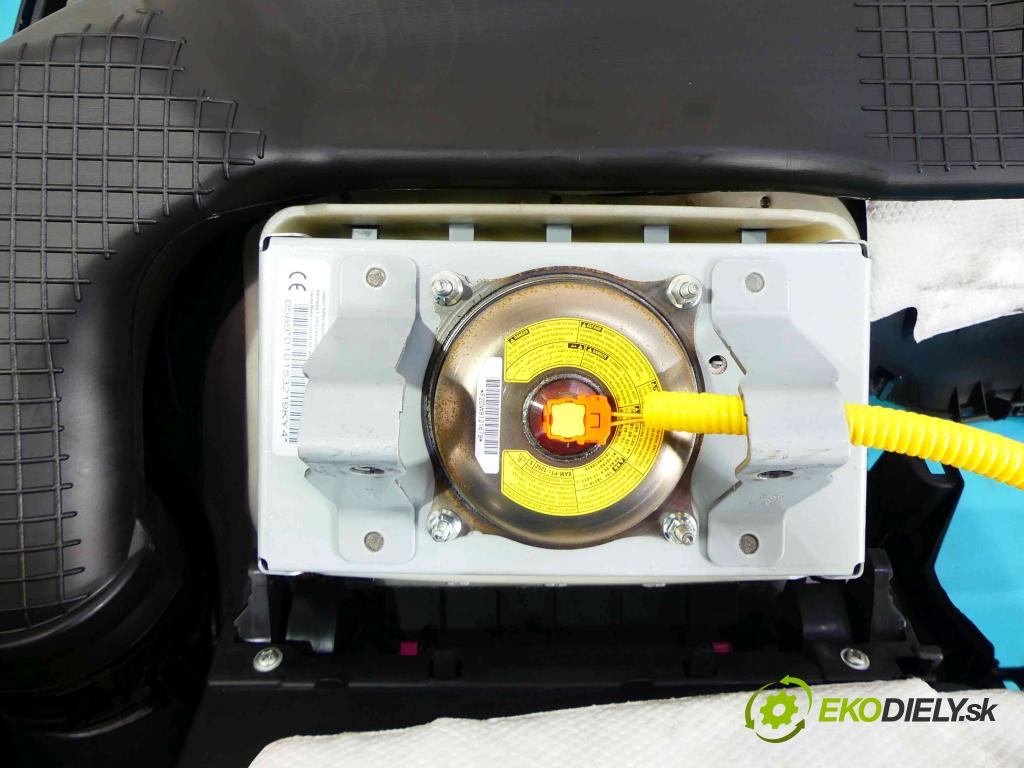 Toyota Yaris II 2005-2011 1.4 D4D 90 HP manual 66 kW 1364 cm3 3- kokpit,pristrojová doska rozdeľovacia 89170-0D180
