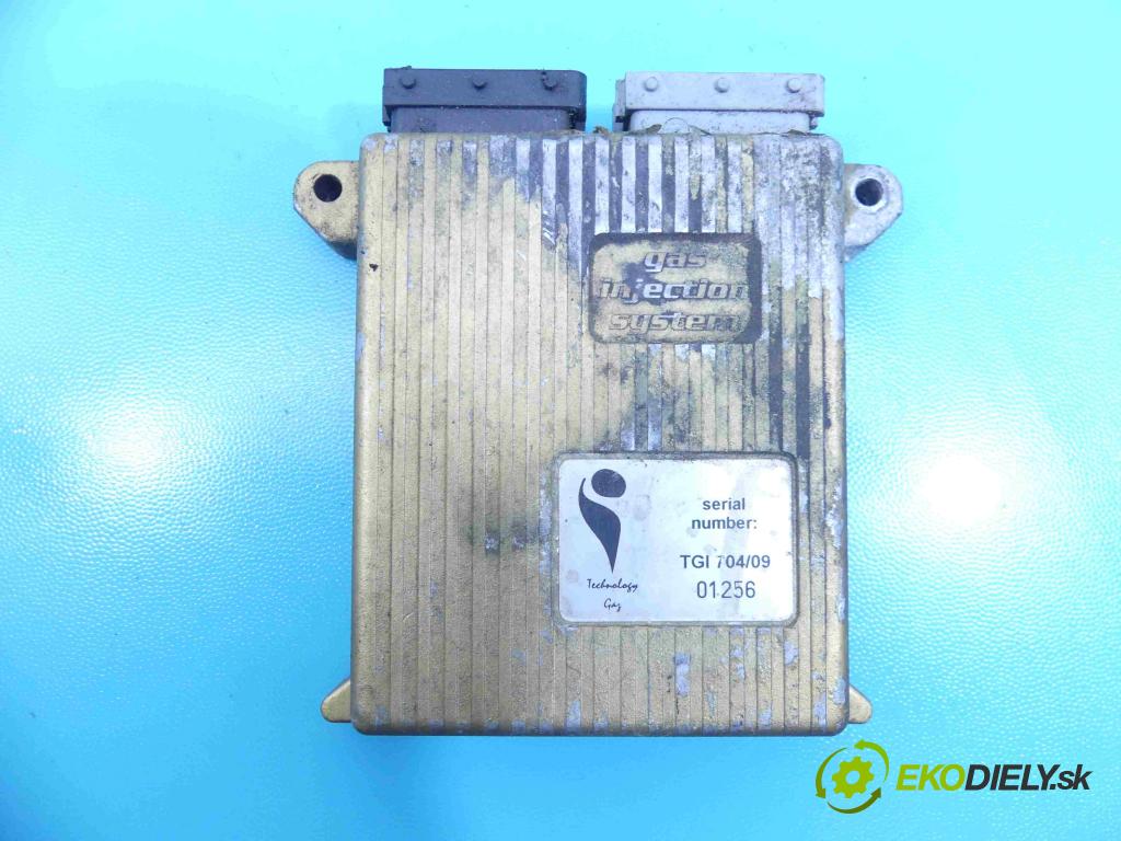 Mazda 2 I 2003-2007 1.2 16V 75 HP manual 55 kW 1242 cm3 5- modul riadiaca jednotka 67014856 (Ostatné)