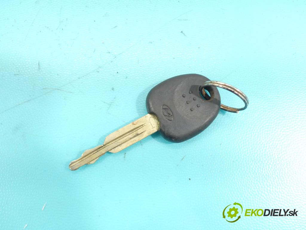 Hyundai Coupe 1.6 16v 116 HP manual 85 kW 1599 cm3 3- Spínačka  (Spínacie skrinky a kľúče)