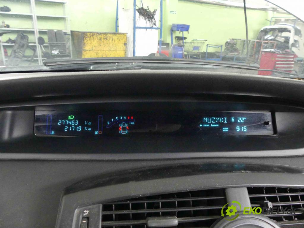 Renault Scenic II 2003-2009 1.9 dci 120 hp manual 88 kW 1870 cm3 5- Přístrojová deska 8200451505A (Přístrojové desky, displeje)