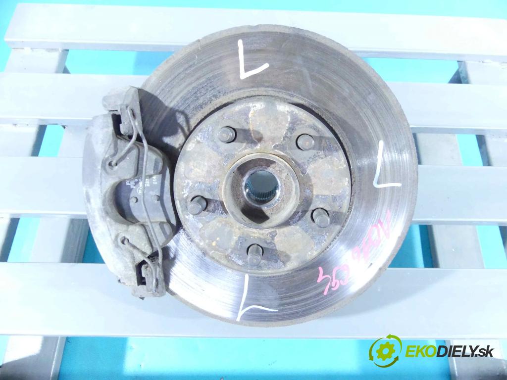 Ford Focus C-Max 1.6 tdci 109 HP manual 80 kW 1560 cm3 5- náboj ľavé  (Náboje)