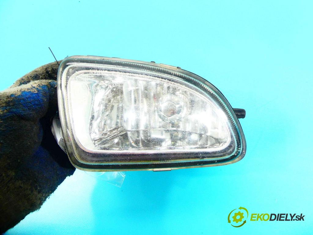 Toyota Corolla E11 1997-2002 1.9d 69KM manual 51 kW 1867 cm3 5- Halogen pravý (Ostatné)