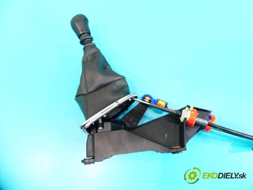 Nissan X-trail II 2008-2013 2.5 16v 169KM: manual 124 kW 2488 cm3 5- Páka: Změny: stupeň,rýchlosť 50066224 (Rýchlostné páky / kulisy)