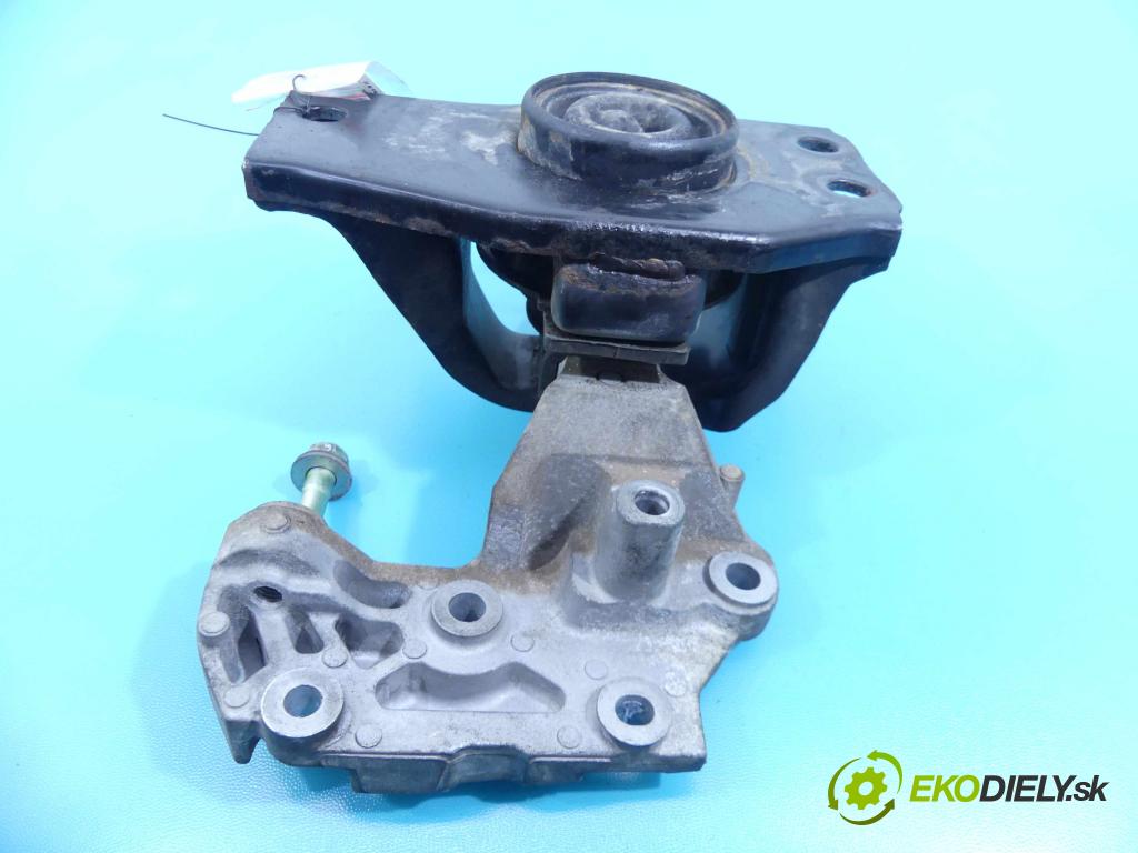 Nissan X-trail II 2008-2013 2.5 16v 169KM manual 124 kW 2488 cm3 5- airbag motora  (Držiaky motora)