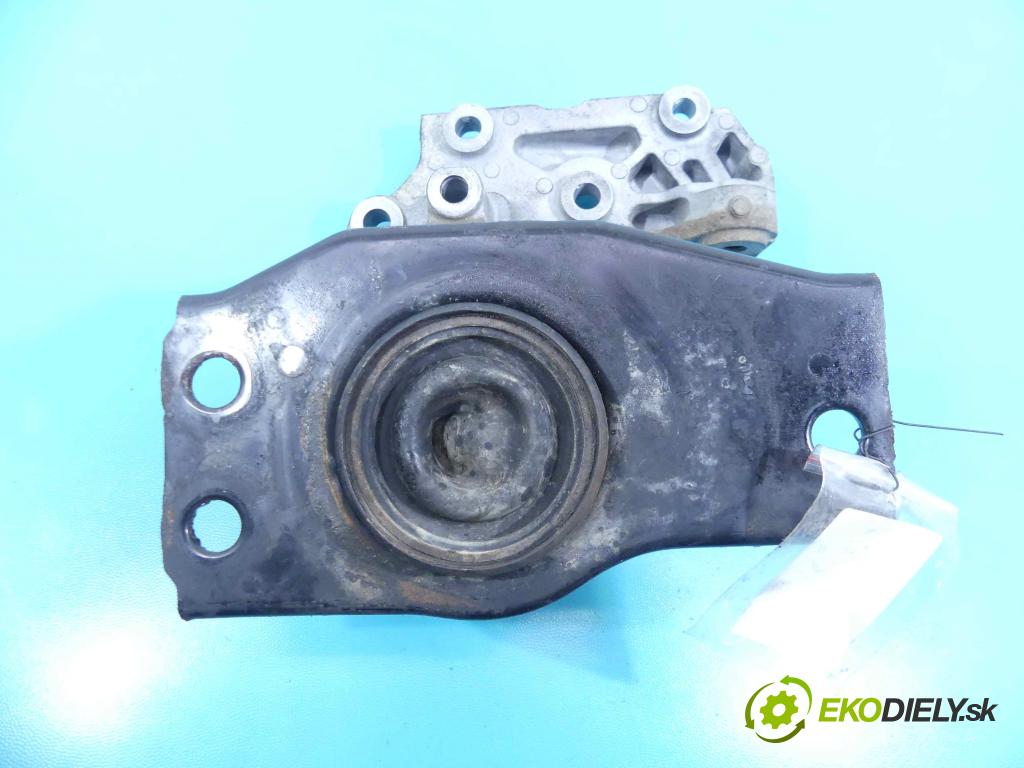 Nissan X-trail II 2008-2013 2.5 16v 169KM manual 124 kW 2488 cm3 5- airbag motora  (Držiaky motora)