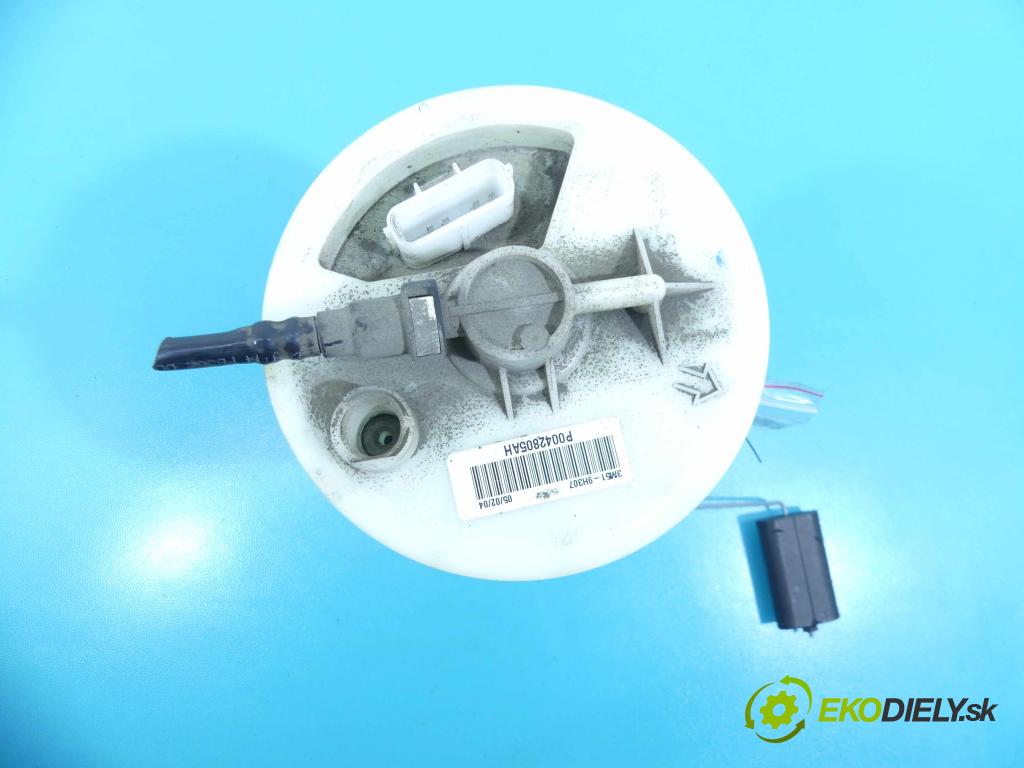 Ford Focus C-Max 1.8 16v 120 hp manual 88 kW 1798 cm3 5- čerpadlo paliva 3M51-9H307