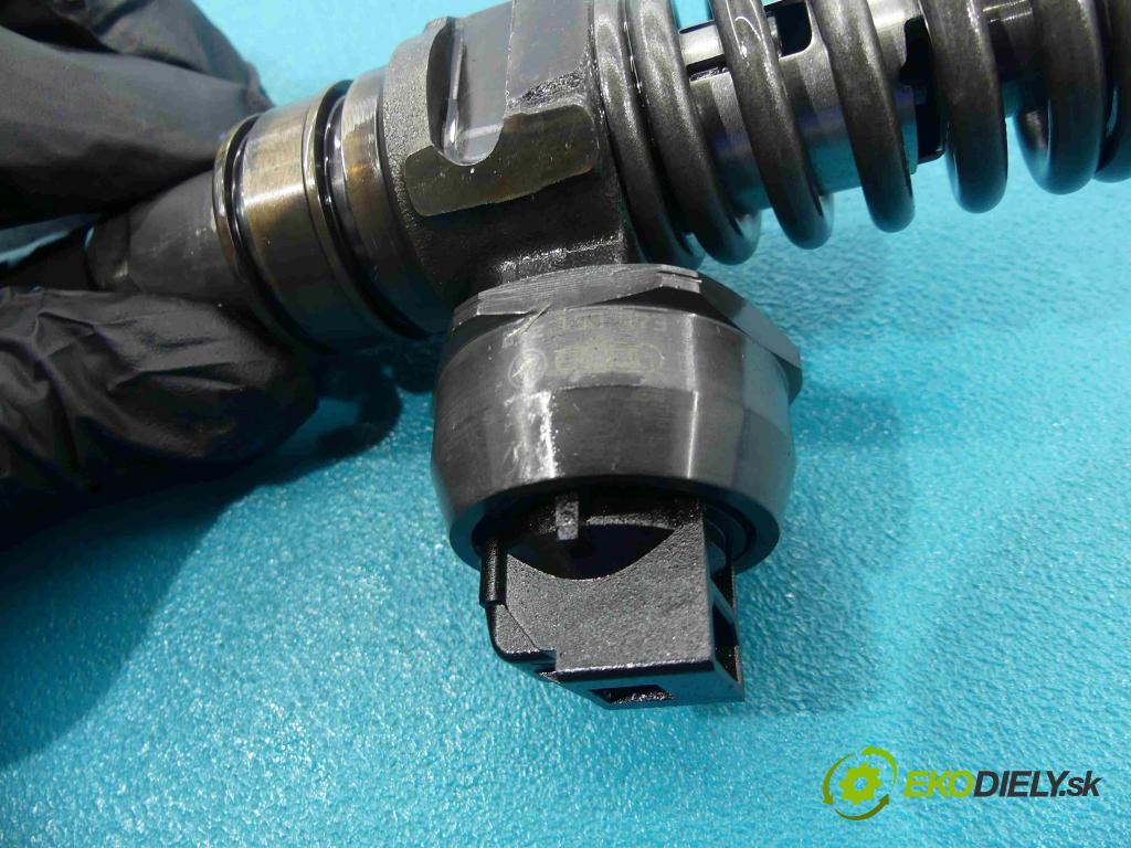 Vw Touareg 2002-2010 5.0 tdi 313 HP automatic 230 kW 4921 cm3 5- vstrekovacie čerpadlo 0414720311 (Vstrekovače)