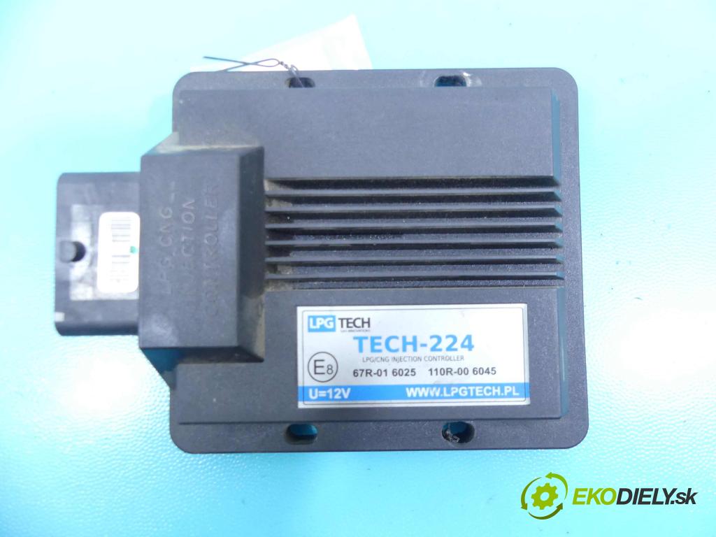 Mazda 323f 1.6 16v 98 HP manual 72 kW 1598 cm3 5- modul riadiaca jednotka TECH-224 (Ostatné)