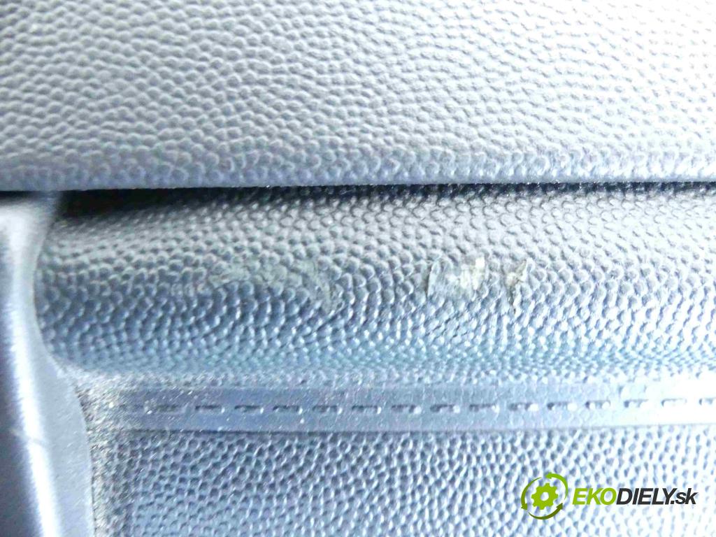 Opel Signum 2.2 16v 155 HP manual 114 kW 2198 cm3 5- roleta  (Rolety kufra)