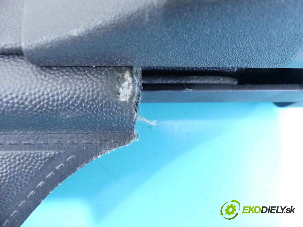 Opel Signum 2.2 16v 155 HP manual 114 kW 2198 cm3 5- roleta  (Rolety kufra)