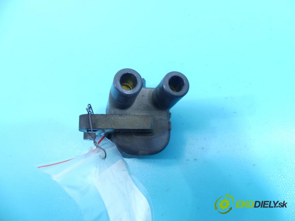 Hyundai Coupe 1.6 16v 105 HP manual 77 kW 1599 cm3 3- cievka zapaľovacia  (Zapaľovacie cievky, moduly)