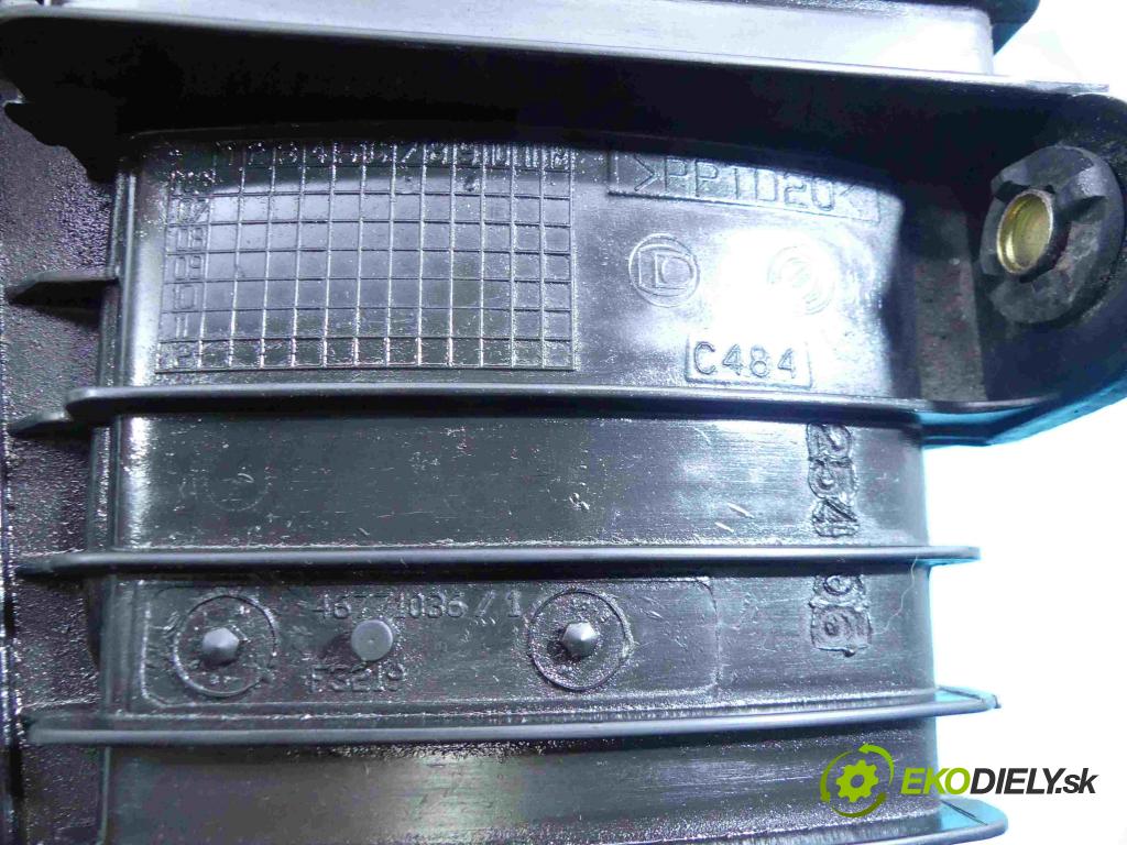 Alfa romeo 147 2.0 16v 150 hp manual 110 kW 1970 cm3 5- obal filtra vzduchu 46771036 (Kryty filtrů)